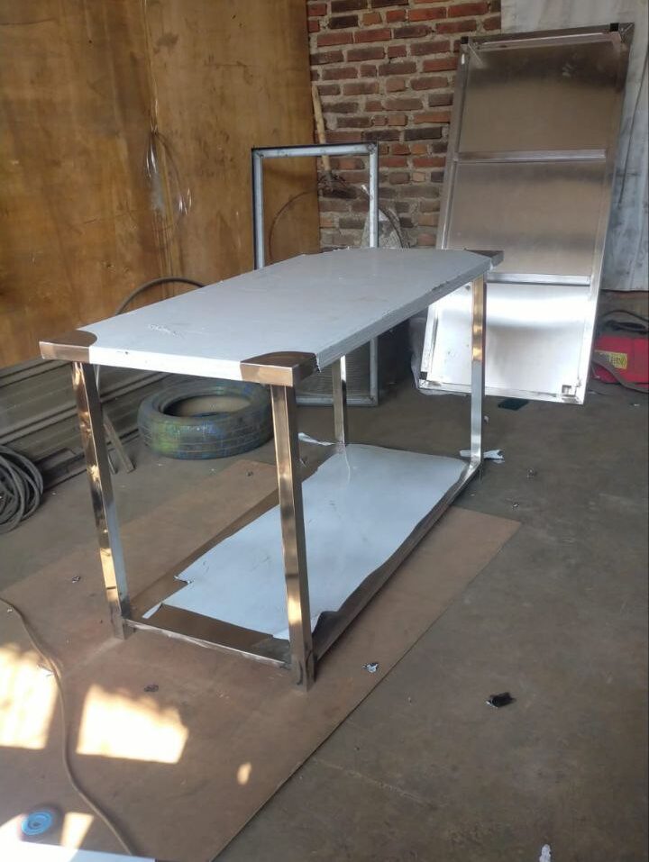 Meja Stainless dapur MBG
