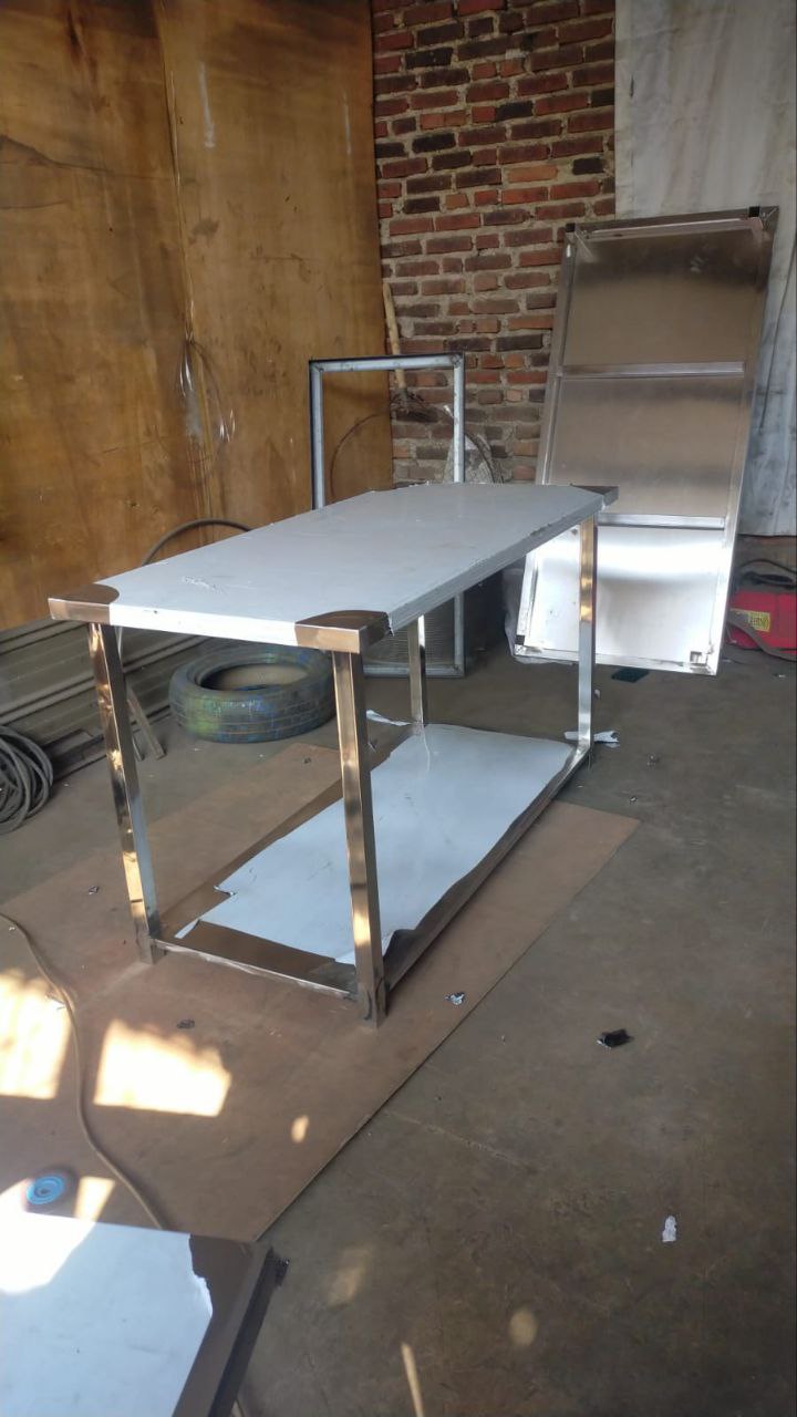 Meja Stainless dapur MBG